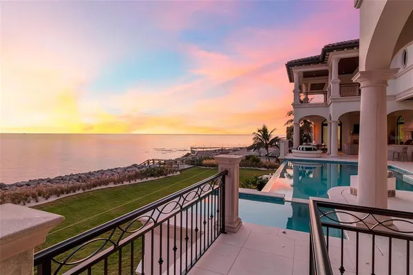 $26,000,000 | 7366 Point Of Rocks Road, Sarasota, FL 34242