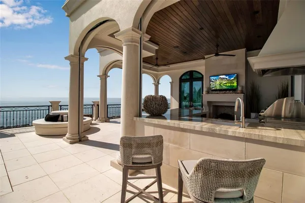 $26,000,000 | 7366 Point Of Rocks Road, Sarasota, FL 34242