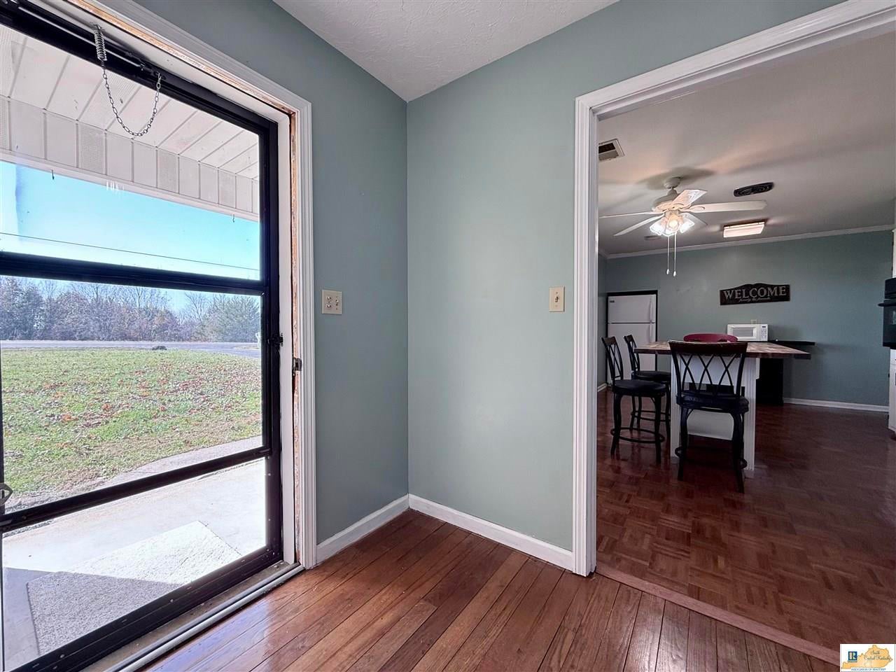 9380 Russell Springs Road Russell Springs, KY 42642 - Photo 6 of 52 Gallery Image 6