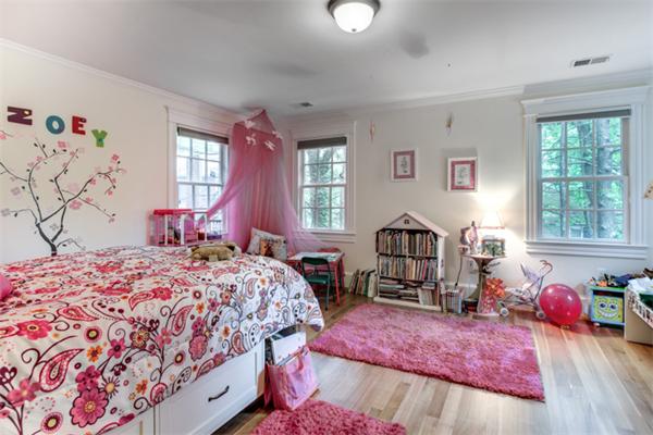 135 Hillcrest Road Needham, MA 02492 - Photo 15 of 24