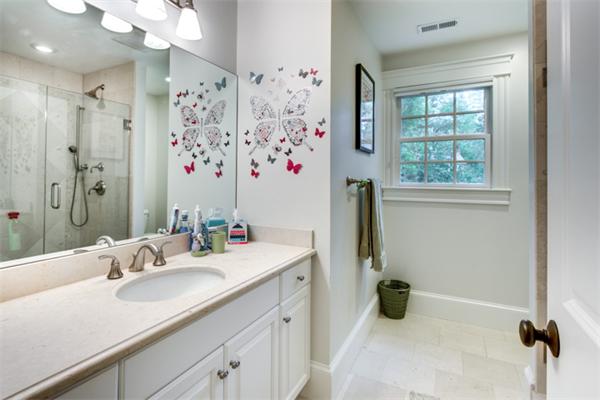 135 Hillcrest Road Needham, MA 02492 - Photo 16 of 24