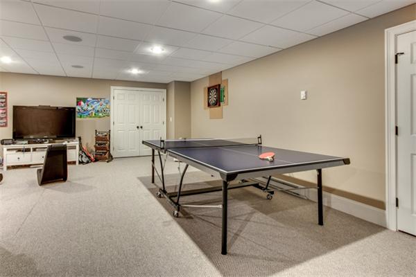 135 Hillcrest Road Needham, MA 02492 - Photo 22 of 24