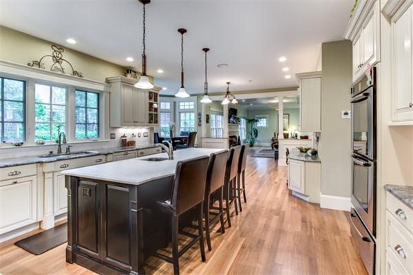 135 Hillcrest Road Needham, MA 02492 - Photo 3 of 24