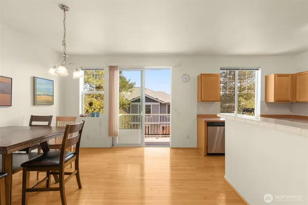 $575,000 | 6895 Holly Park Drive South, Seattle, WA 98118