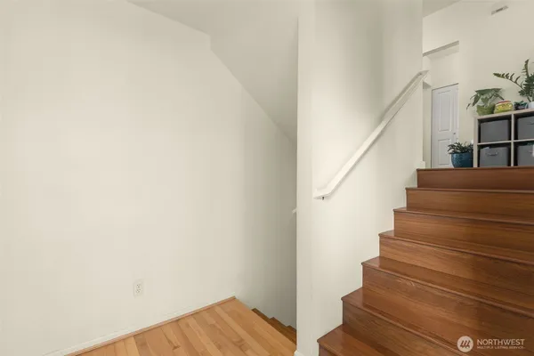 $575,000 | 6895 Holly Park Drive South, Seattle, WA 98118