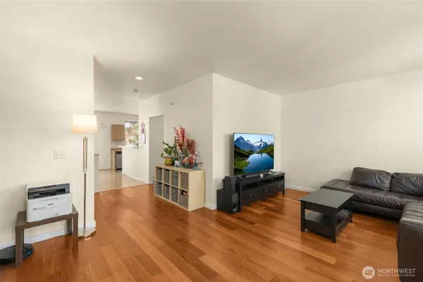 $575,000 | 6895 Holly Park Drive South, Seattle, WA 98118