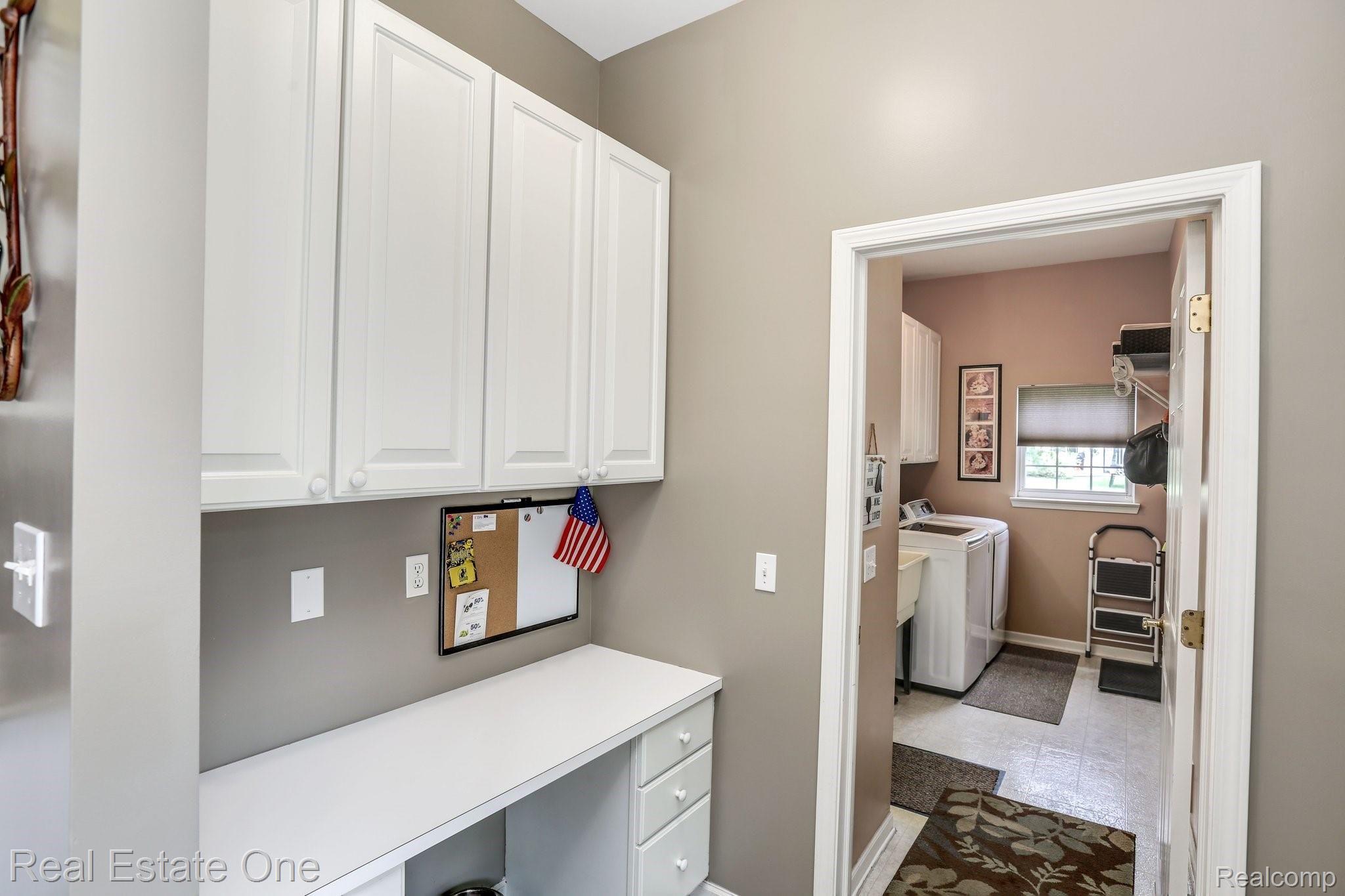 216 Timber Ridge Drive Highland, MI 48357 - Photo 21 of 51 216+Timber+Ridge+Dr+Highland+Charter+Township-10-WebQuality.jpg
