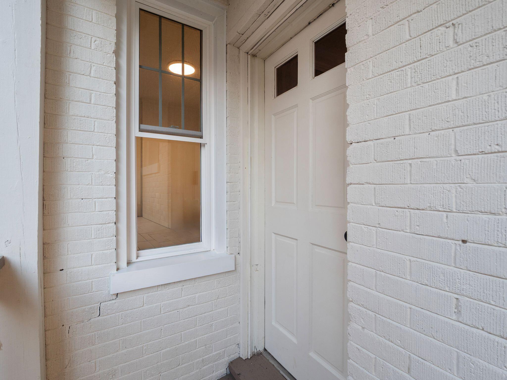 518 Riverland Road Southeast Roanoke, VA 24014 - Photo 3 of 17 21-518, 520 Riverland Rd SE-MFW Media