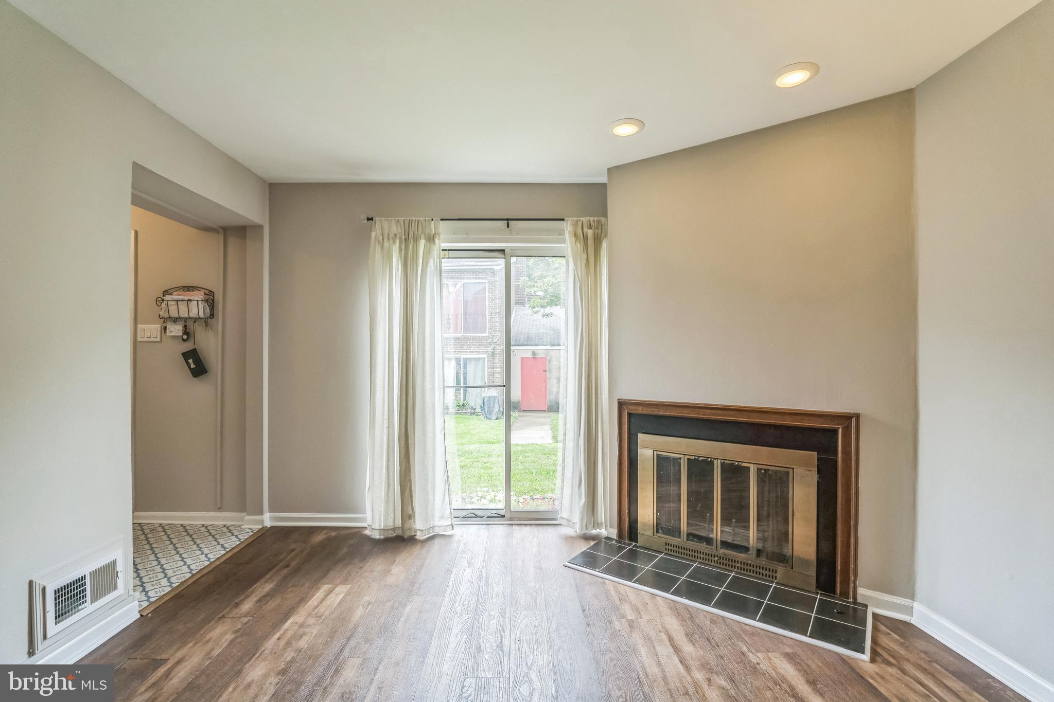 9001 Ridge Avenue, Unit 31 Philadelphia, PA 19128 - Photo 4 of 23 Gallery Image 4