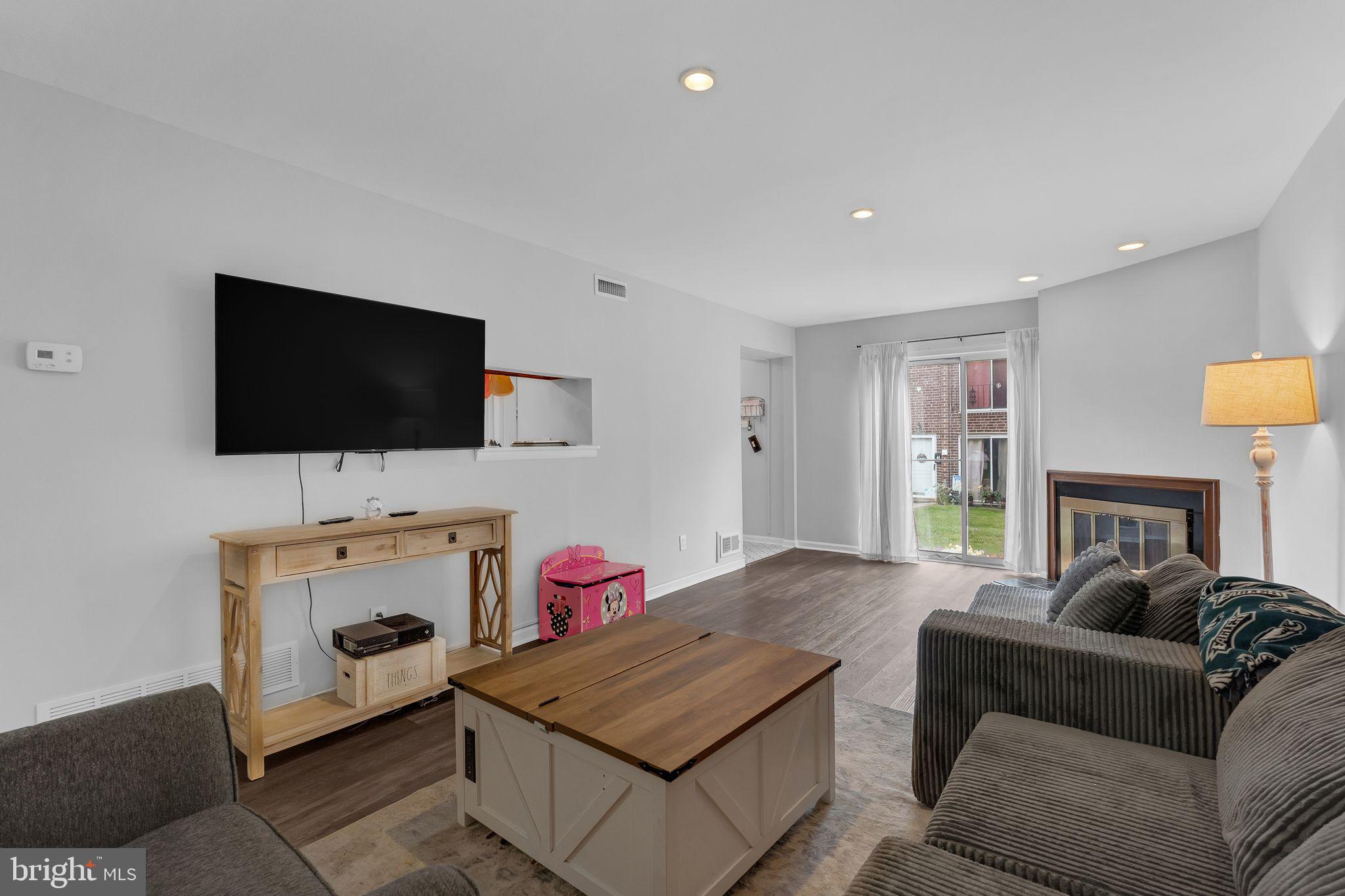 9001 Ridge Avenue, Unit 31 Philadelphia, PA 19128 - Photo 7 of 23 Gallery Image 7