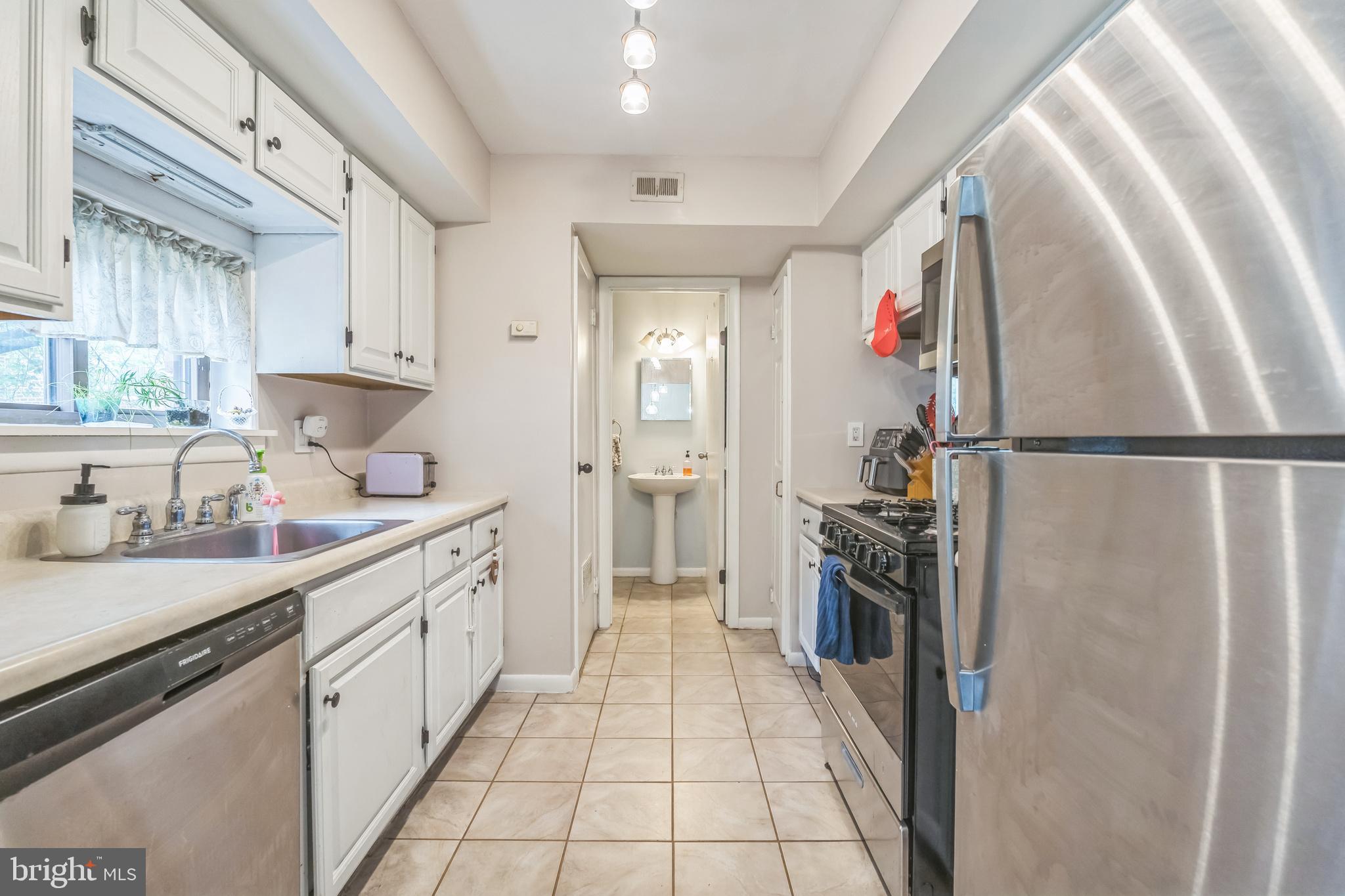 9001 Ridge Avenue, Unit 31 Philadelphia, PA 19128 - Photo 8 of 23 Gallery Image 8