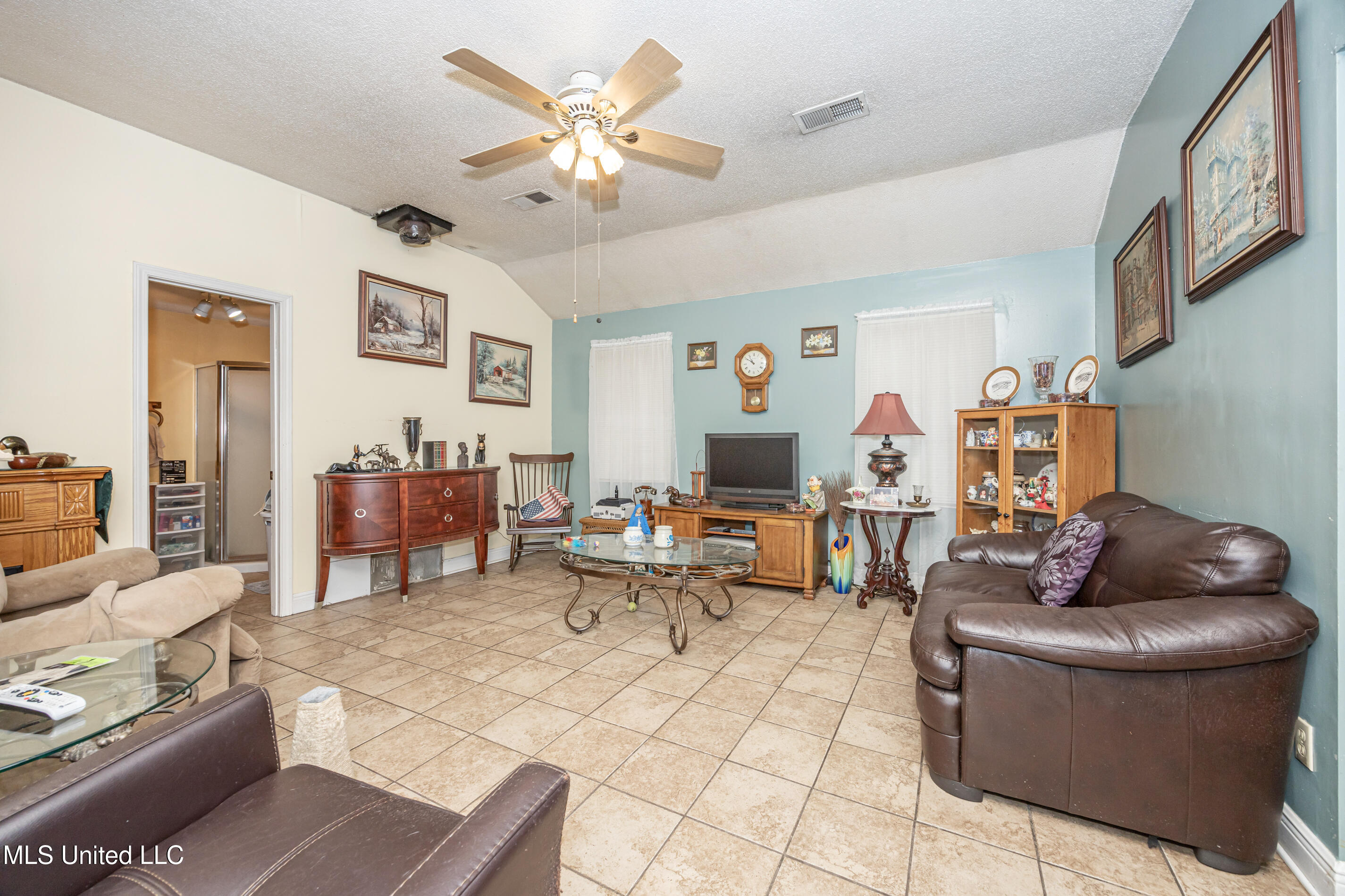 13162 Hudson Krohn Road Biloxi, MS 39532 - Photo 14 of 65 IMG_4410