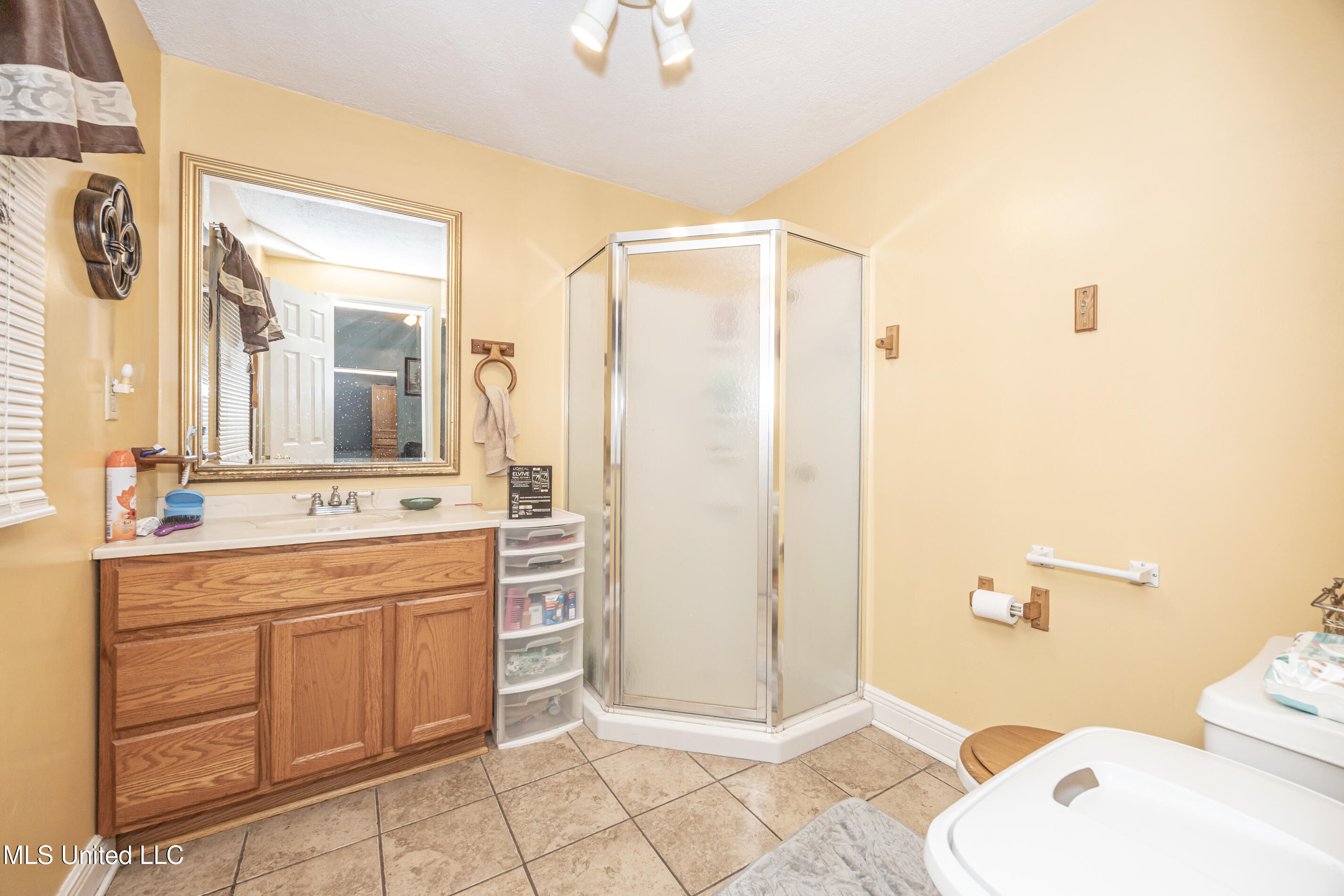 13162 Hudson Krohn Road Biloxi, MS 39532 - Photo 17 of 65 IMG_4413