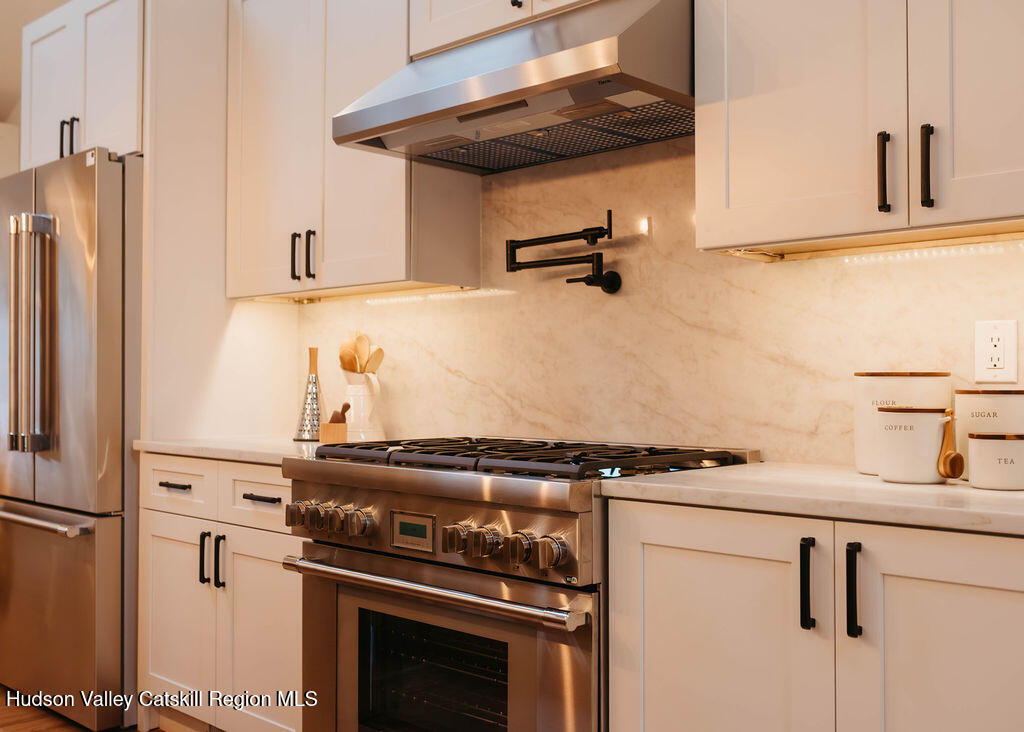 250 Cherry Hill Road Accord, NY 12404 - Photo 13 of 41 CH Stove