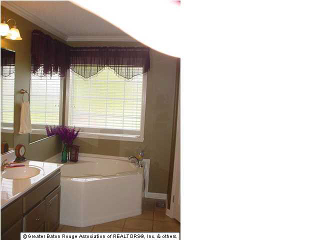 42485 Churchpoint Road Gonzales, LA 70737 - Photo 6 of 11 Gallery Image 6