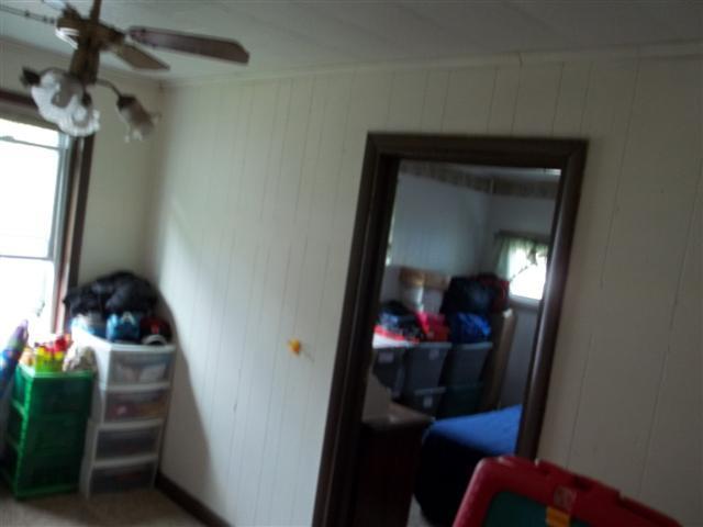 155 Fayette Street Clinton, IA 52732 - Photo 4 of 10 Gallery Image 4