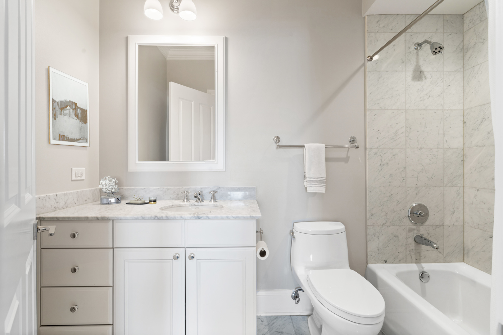 1634 West Surf Street Chicago, IL 60657 - Photo 40 of 64
