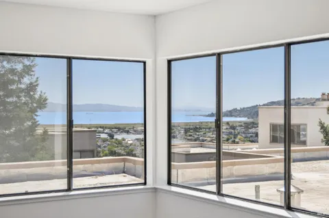 $699,000 | 908 Vía Casitas, Greenbrae, CA 94904