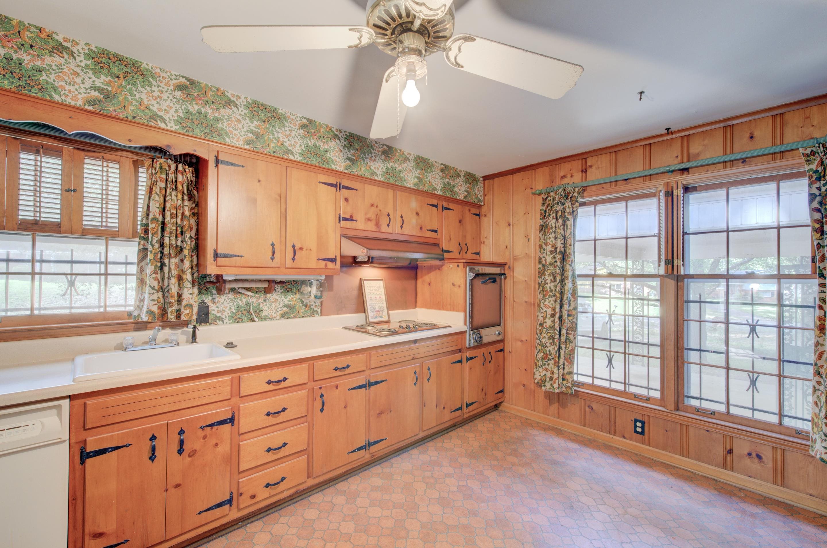 2871 Bannockburn Road Memphis, TN 38128 - Photo 8 of 24 Gallery Image 8