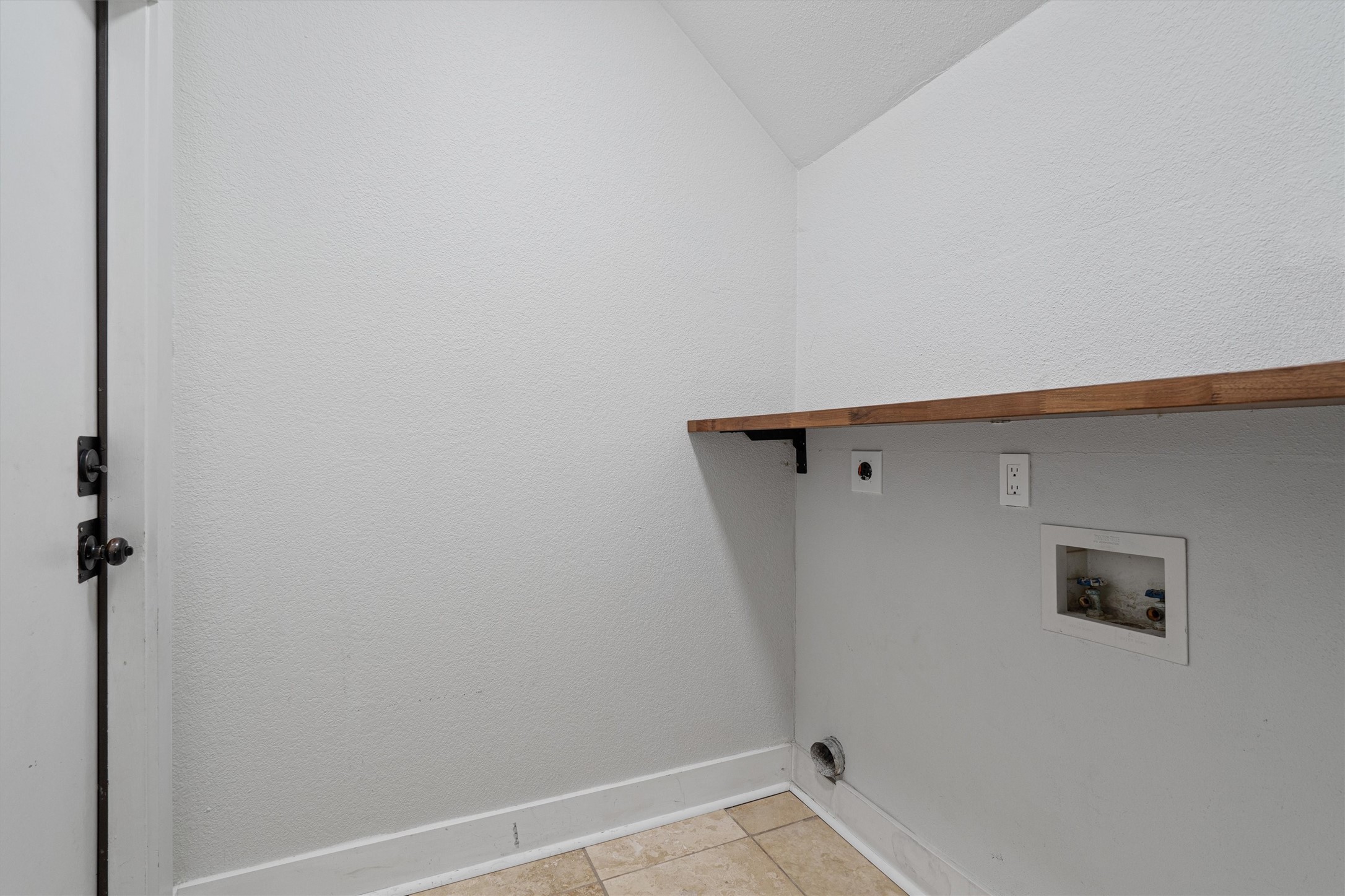 1203 Thackeray Lane Pflugerville, TX 78660 - Photo 16 of 38