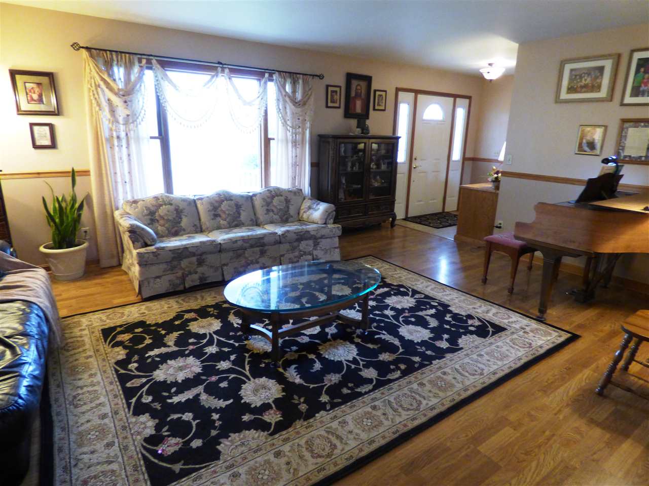 1566 Red Brush Road Newburgh, IN 47630 - Photo 12 of 35 Gallery Image 12