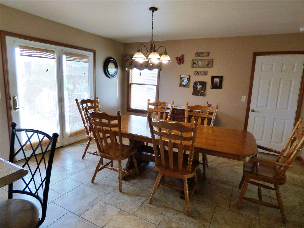 1566 Red Brush Road Newburgh, IN 47630 - Photo 8 of 35 Gallery Image 8
