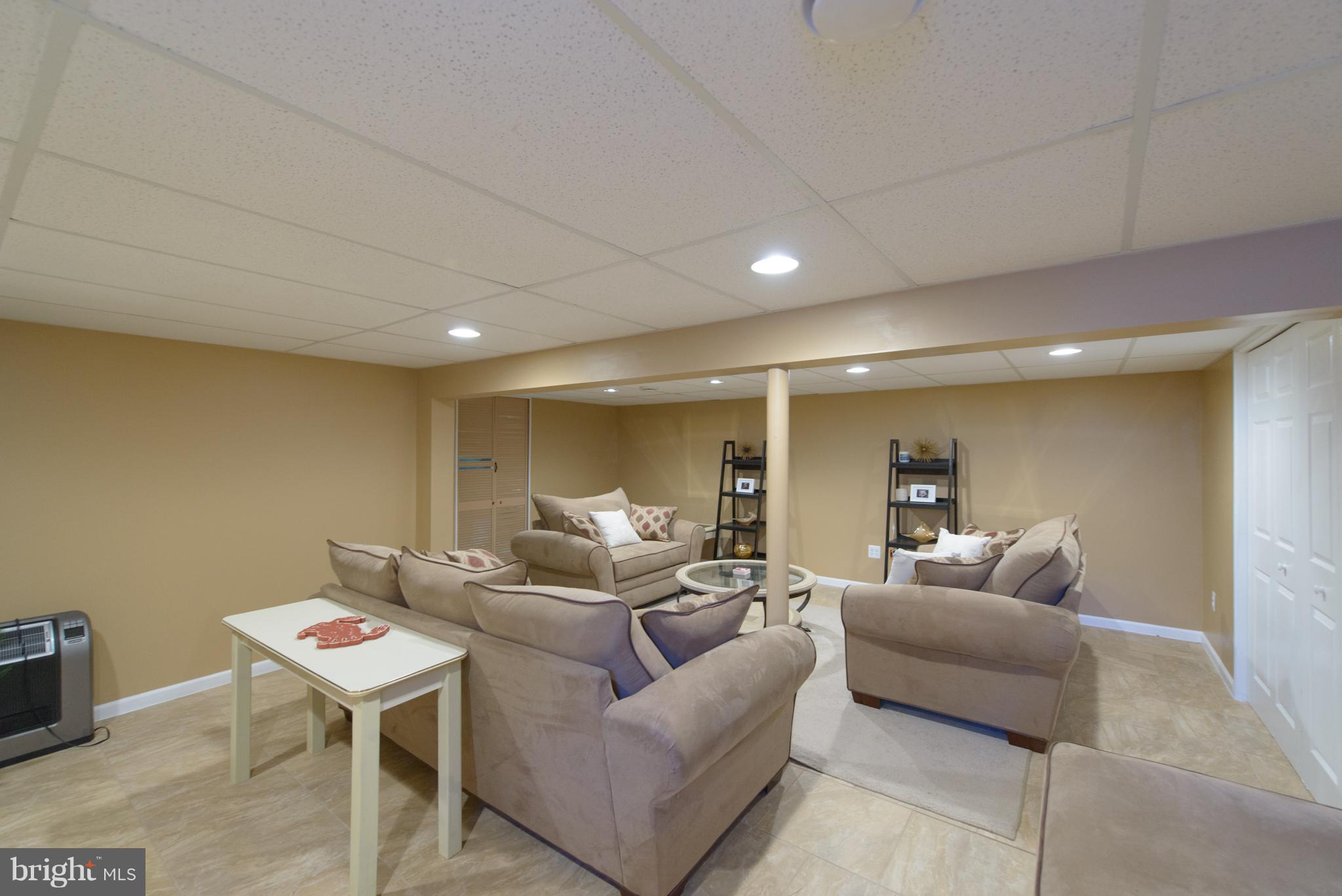 7860 West Riverside Drive Pasadena, MD 21122 - Photo 24 of 28 Need extra space? This could be a bedroom!