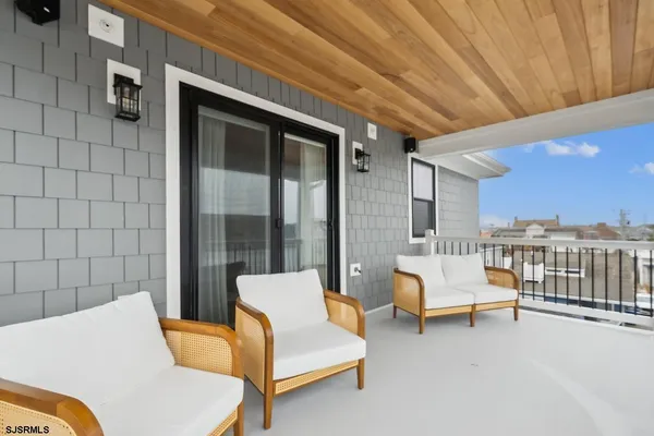 $30,000 | 9412 Ventnor Avenue, Unit 3, Margate City, NJ 08402