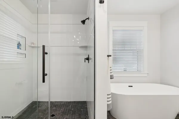 $30,000 | 9412 Ventnor Avenue, Unit 3, Margate City, NJ 08402