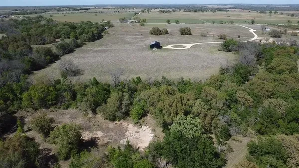 $589,900 | 304 Comanche Tx 76442, Comanche, TX 76442