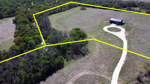 $589,900 | 304 Comanche Tx 76442, Comanche, TX 76442