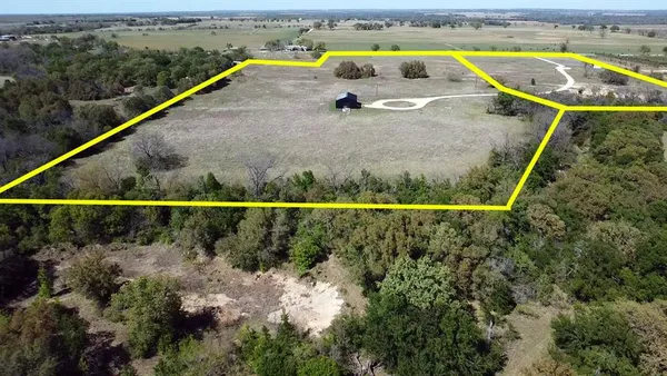 $589,900 | 304 Comanche Tx 76442, Comanche, TX 76442