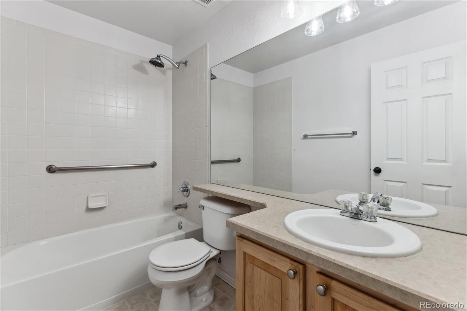 6415 Trailhead Road Highlands Ranch, CO 80130 - Photo 15 of 25