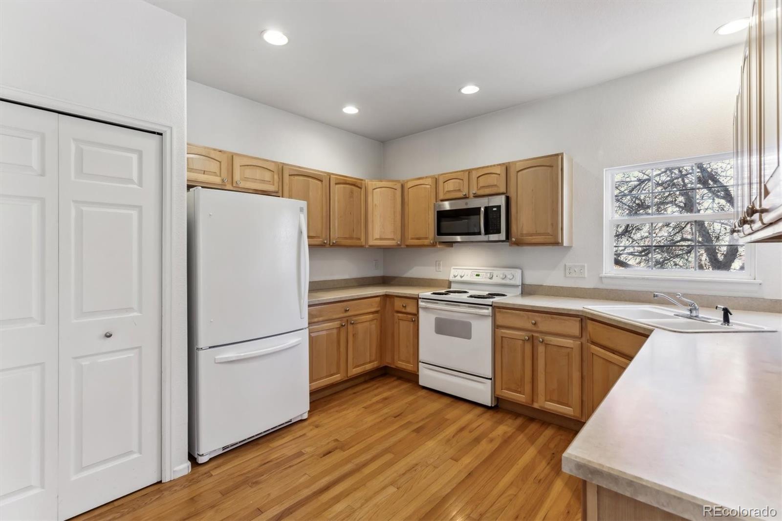 6415 Trailhead Road Highlands Ranch, CO 80130 - Photo 9 of 25