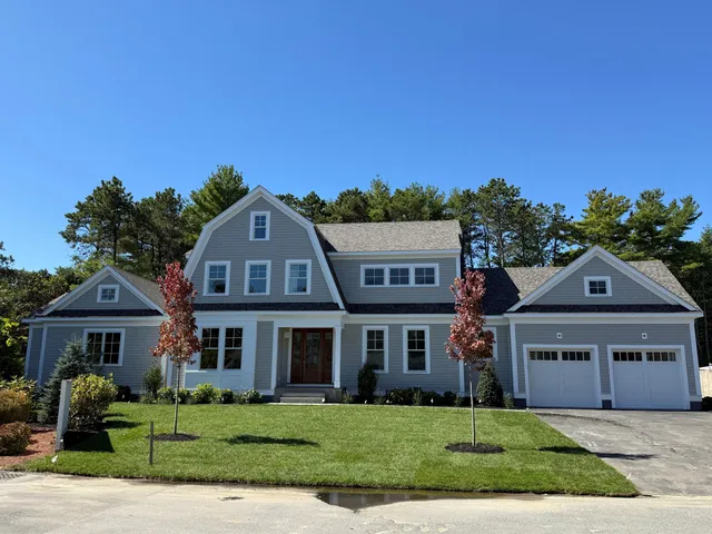 $2,799,000 | 6 Willow Circle, Mashpee, MA 02649