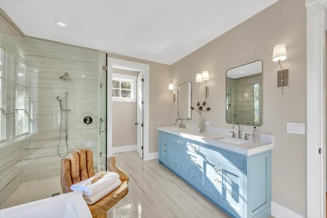 $2,799,000 | 6 Willow Circle, Mashpee, MA 02649