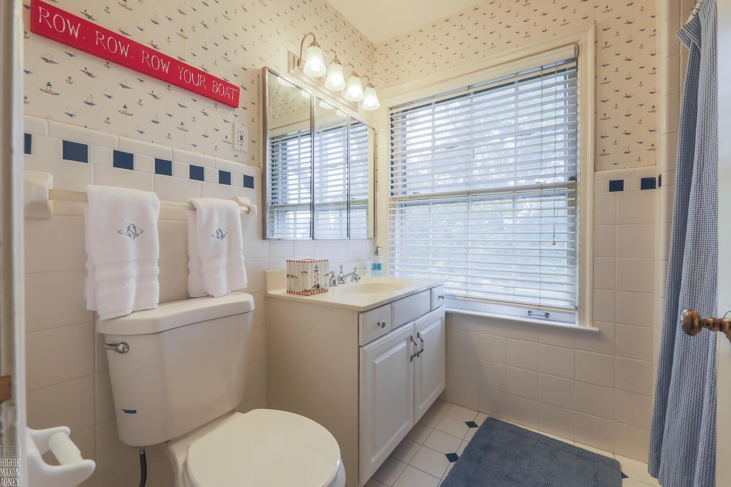222 Moran Road Grosse Pointe, MI 48236 - Photo 33 of 51 50154533-cd29e395-5a78-4ea9-be3c-f416f3f52a6f.JPG