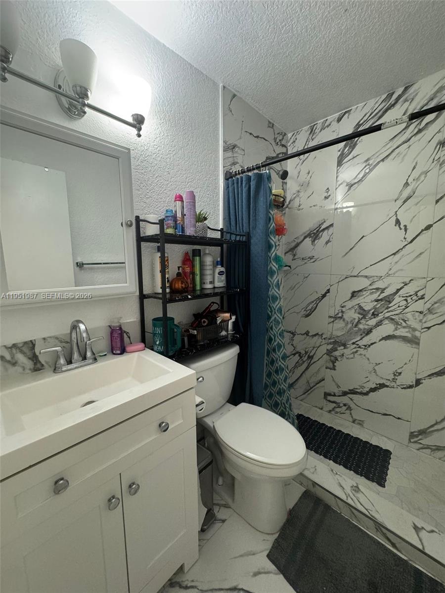 1750 Southwest 137th Court Miami, FL 33175 - Photo 7 of 28