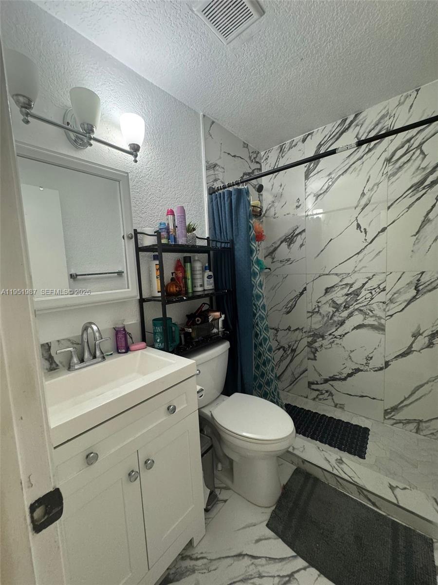 1750 Southwest 137th Court Miami, FL 33175 - Photo 8 of 28