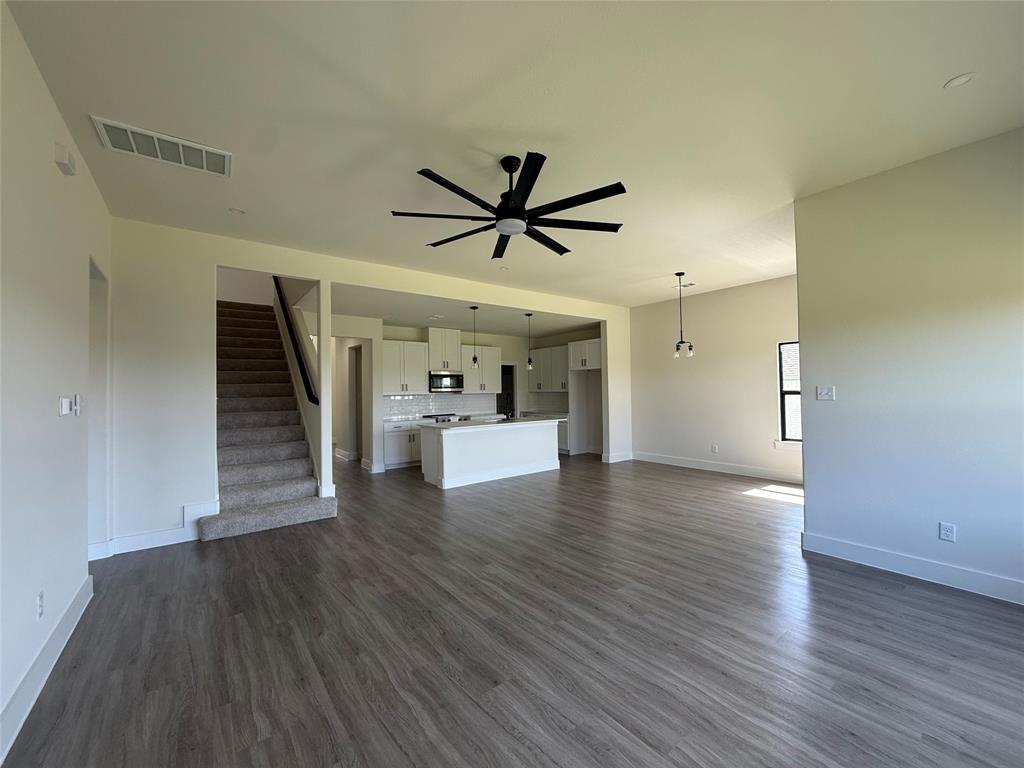 205 Reliance Road Godley, TX 76044 - Photo 9 of 25 Gallery Image 9
