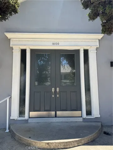 a view of a entryway door of the house