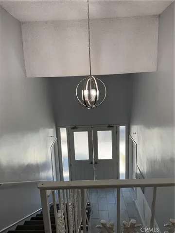 a view of a livingroom with furniture