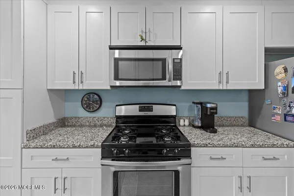 $3,800 | 26 Bayview Court, Long Branch, NJ 07740