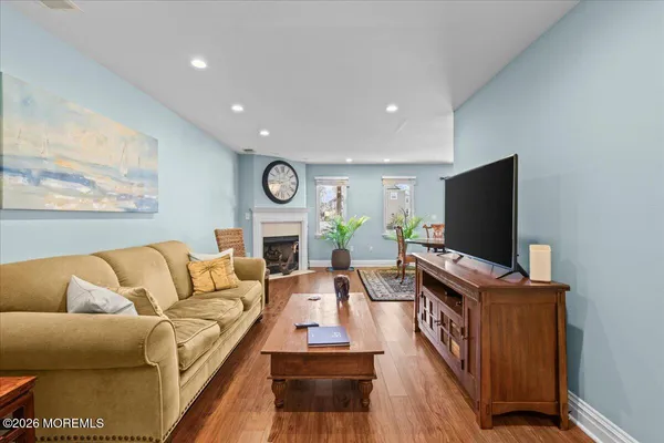 $3,800 | 26 Bayview Court, Long Branch, NJ 07740