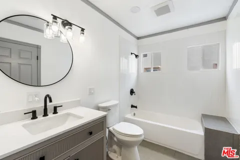 $949,000 | 2943 Chesapeake Avenue, Los Angeles, CA 90016