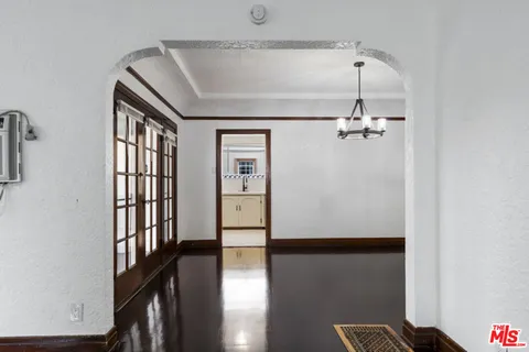 $949,000 | 2943 Chesapeake Avenue, Los Angeles, CA 90016