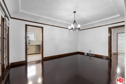 $949,000 | 2943 Chesapeake Avenue, Los Angeles, CA 90016