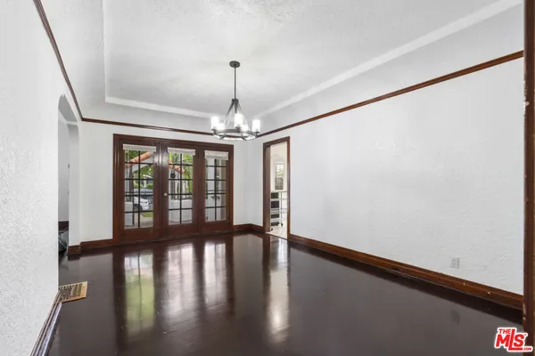 $949,000 | 2943 Chesapeake Avenue, Los Angeles, CA 90016
