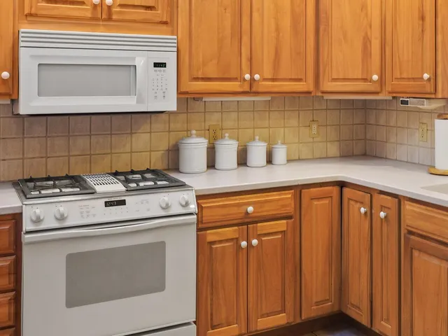 $440,000 | 49 Marshall Drive, Burlington, VT 05408