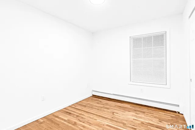 $2,000 | 272 Capen Street, Hartford, CT 06112